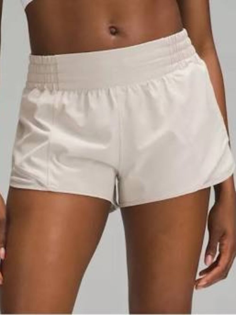 Lululemon Hotty Hot Shorts  - Mojave Tan